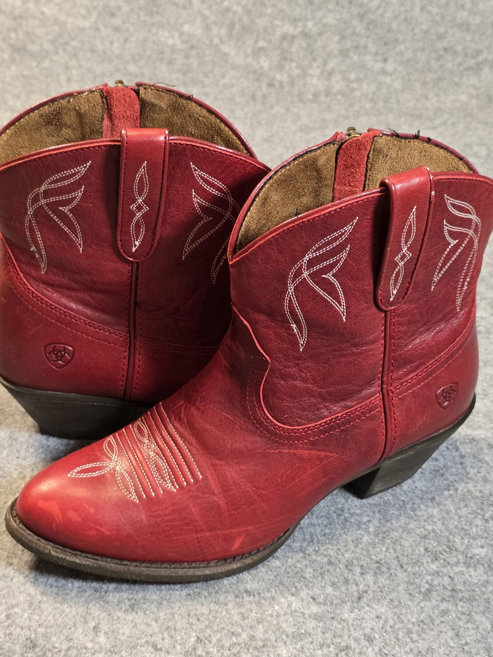 Ariat Womens Darlin Booties Round Toe Western Ankle Boots